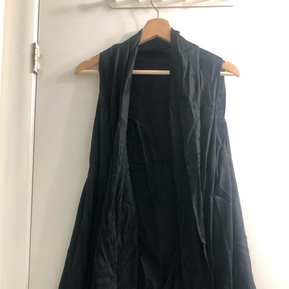 Clothes - Picture 7 of 8